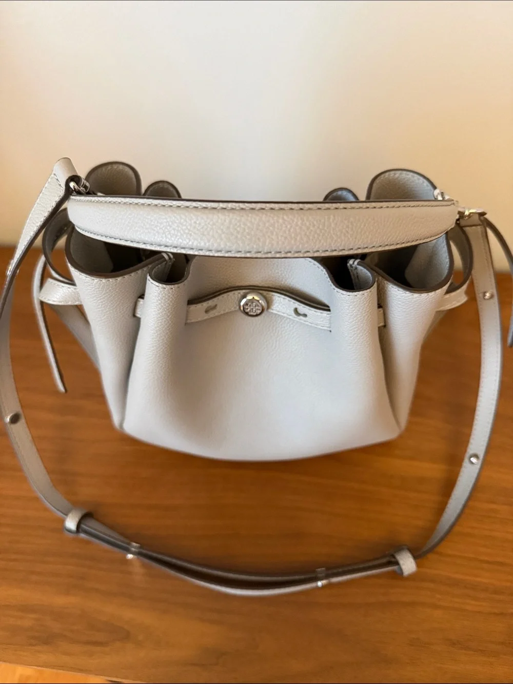 Tory Burch tory burch